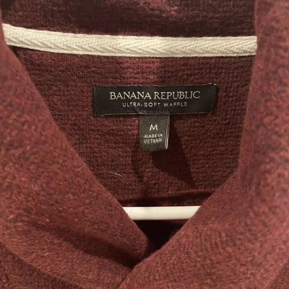 BANANA REPUBLIC Men's Shawl Neck Blue Ultra Soft Waffle Sweater - Wine Medium